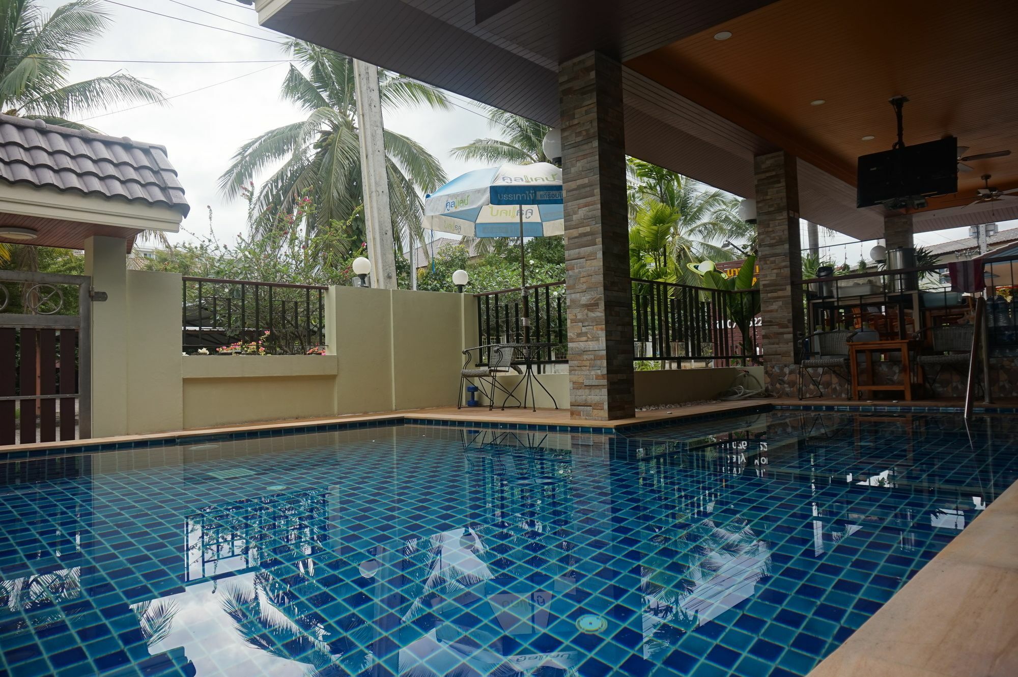 Nasa Mansion Phuket Exterior foto